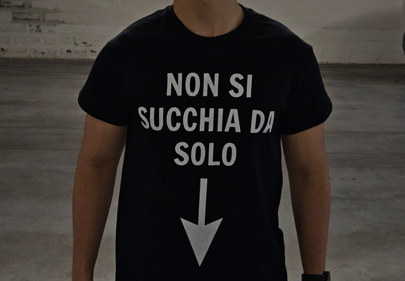 Nati dalla cultura meme. Stampati su cotone.